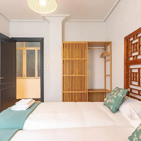 Kuia Con Vistas Frontales A La Ria De Bilbao Cerca Del Metro Apartman Erandio