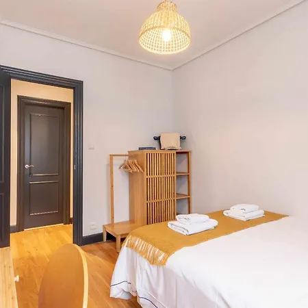 Apartament Kuia Con Vistas Frontales A La Ria De Bilbao Cerca Del Metro *